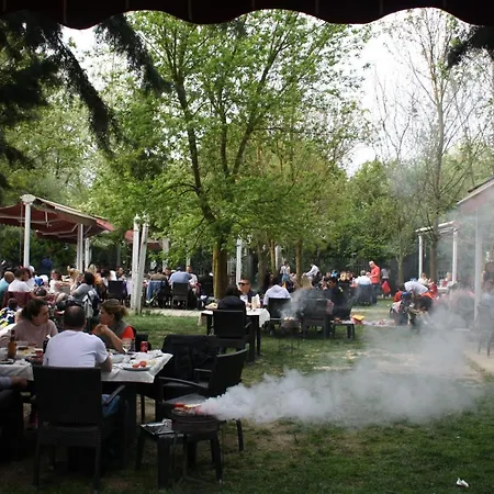 Beyaz Bahce Butik