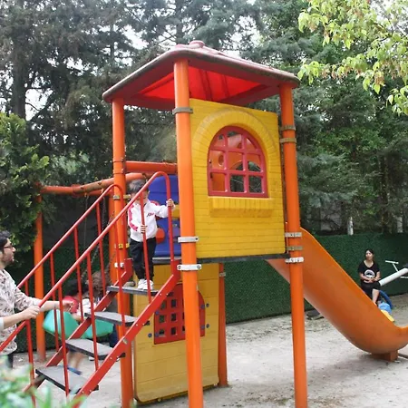 Beyaz Bahce Butik * İstanbul