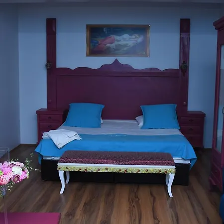 Beyaz Bahce Butik İstanbul